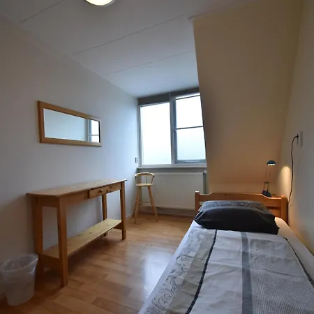 In North Holland, Cleaning Included